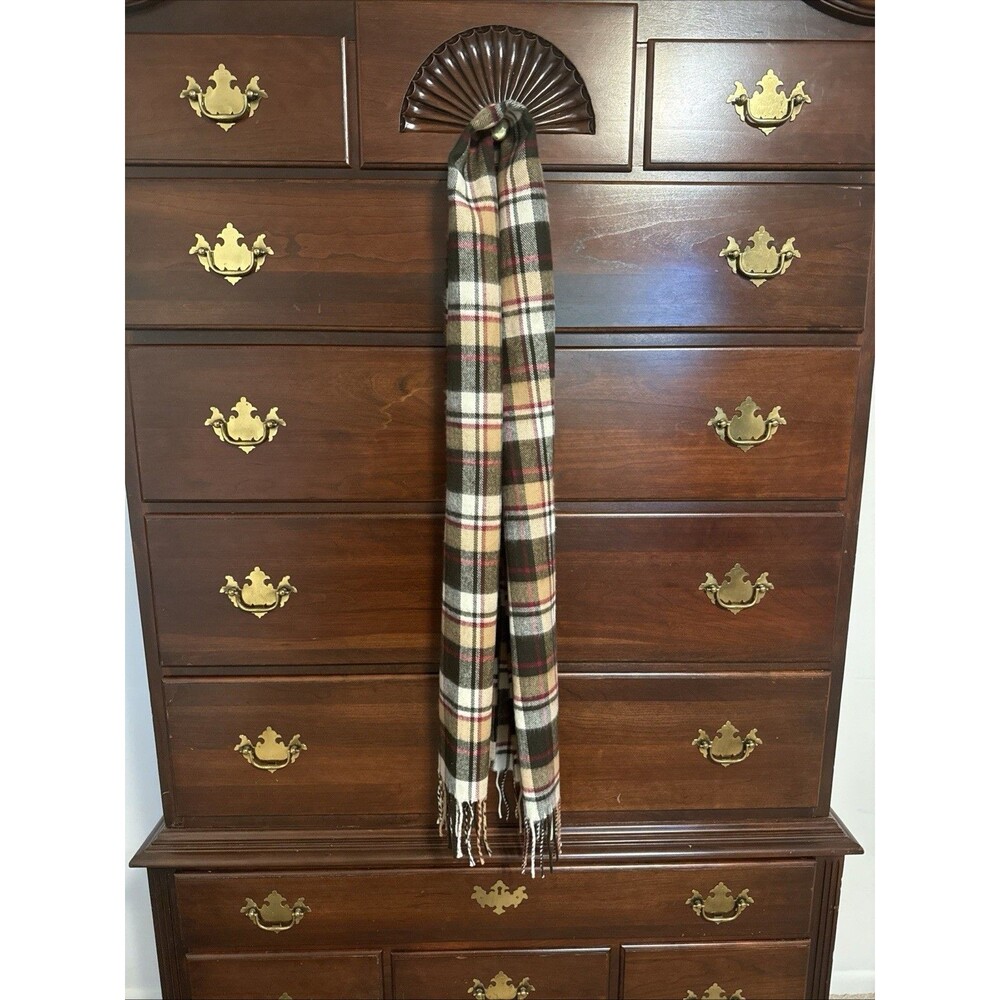 100% Cashmere Scarf Made in Scotland Classic Heritage Plaid -Amazing Condition - Picture 2 of 16